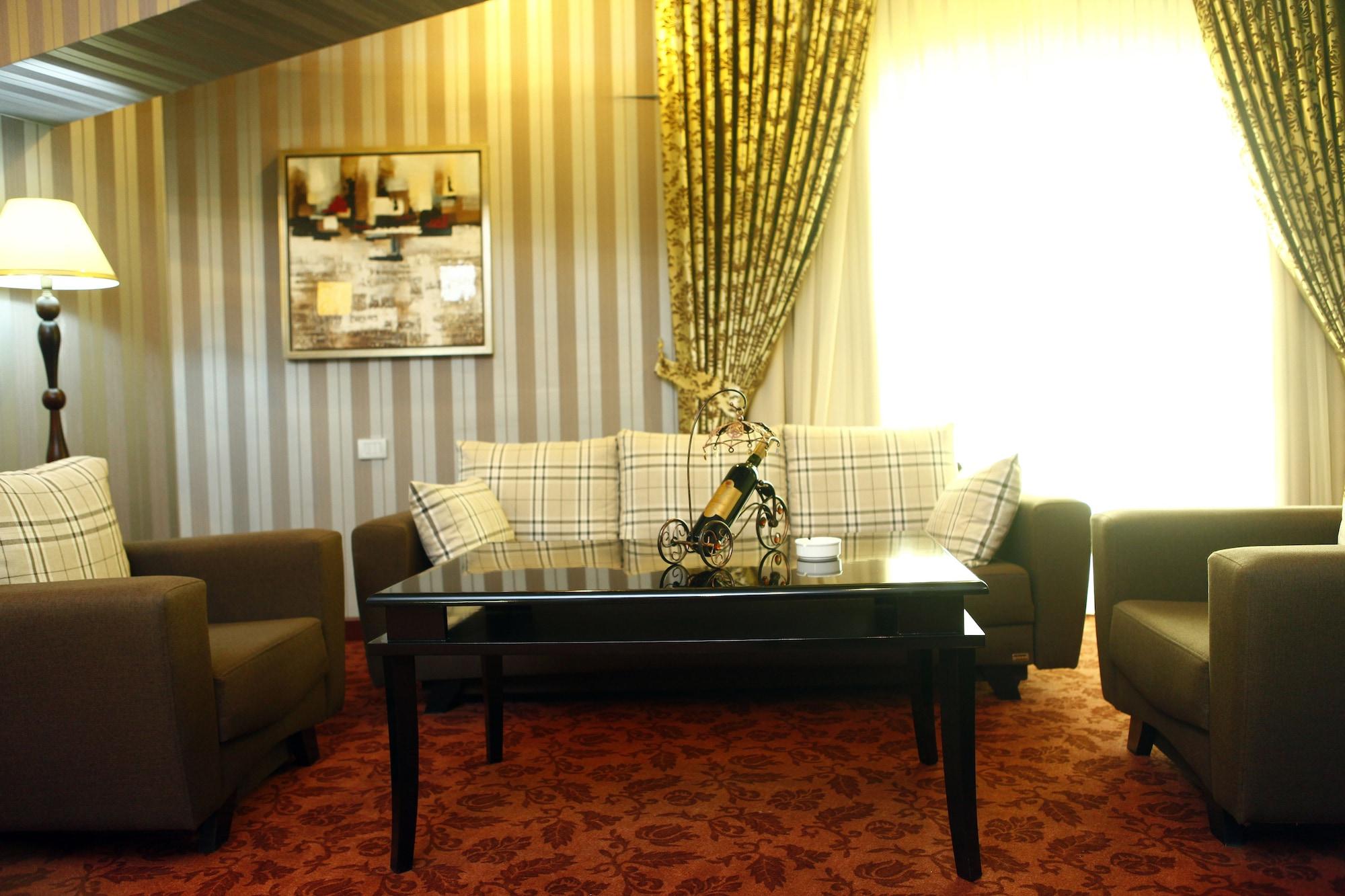 Modern Hotel 4*