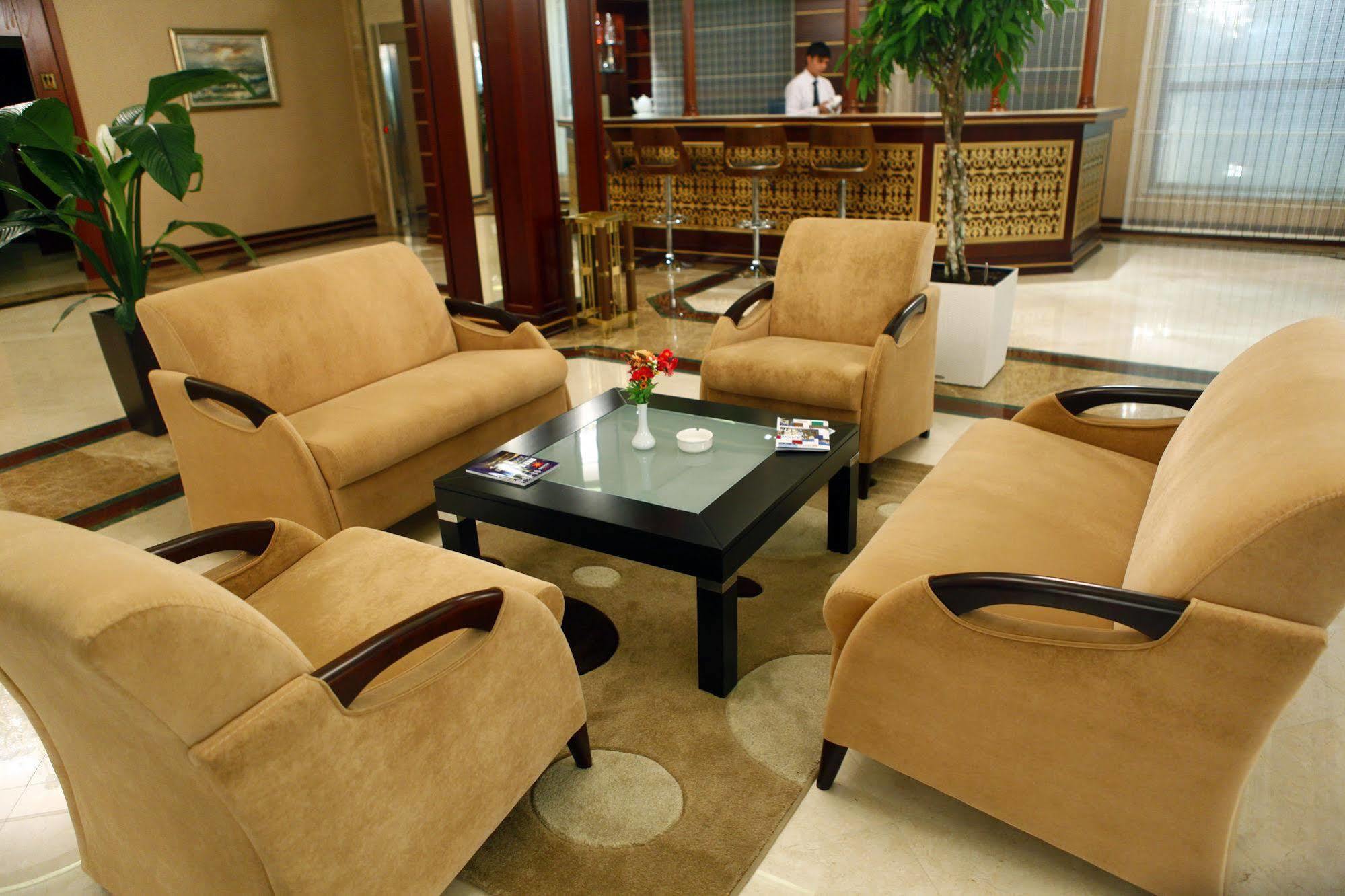 Hotel Modern 4*